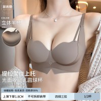 原版质量无痕无钢圈提拉小胸聚拢显大文胸防下垂外扩漫画胸