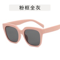 女士墨镜经典优雅超轻太阳镜男款网红新款太阳眼镜遮光镜防紫外线
