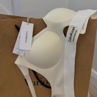 无痕全方位固定杯奶皮软提拉内衣女小胸聚拢显大收副乳无痕文胸女