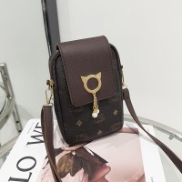 时尚印花包2024女士收纳包高级感单肩斜挎包包女