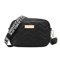印花肩带斜挎小方包2024ladiesbags包包女韩版波浪纹绣花包