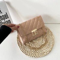 方扣绣花包womenbags2024女包时尚单肩包