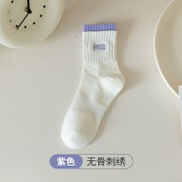 春夏拼接运动袜子女刺绣亲肤透气中筒袜双罗口百搭简约白色袜诸暨