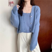 辣妹温柔毛衣女春秋2024新款短款上衣针织开衫外套叠穿吊带两件套