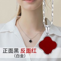 黑红色四叶草项链女时尚锁骨双面佩戴四叶草吊坠网红坠子生日礼物