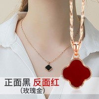黑红色四叶草项链女时尚锁骨双面佩戴四叶草吊坠网红坠子生日礼物