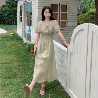 印花V领连衣裙2024夏季新款短袖中长款松紧腰法式裙子