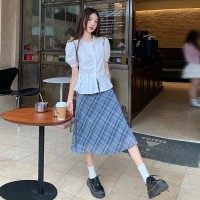 现货夏季温柔风法式白色短袖衬衫+甜美格纹半裙两件套