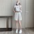 亚麻色  